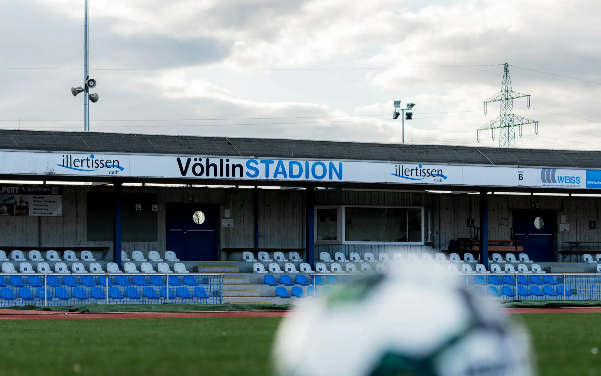 Ein Kracher im Vöhlinstadion