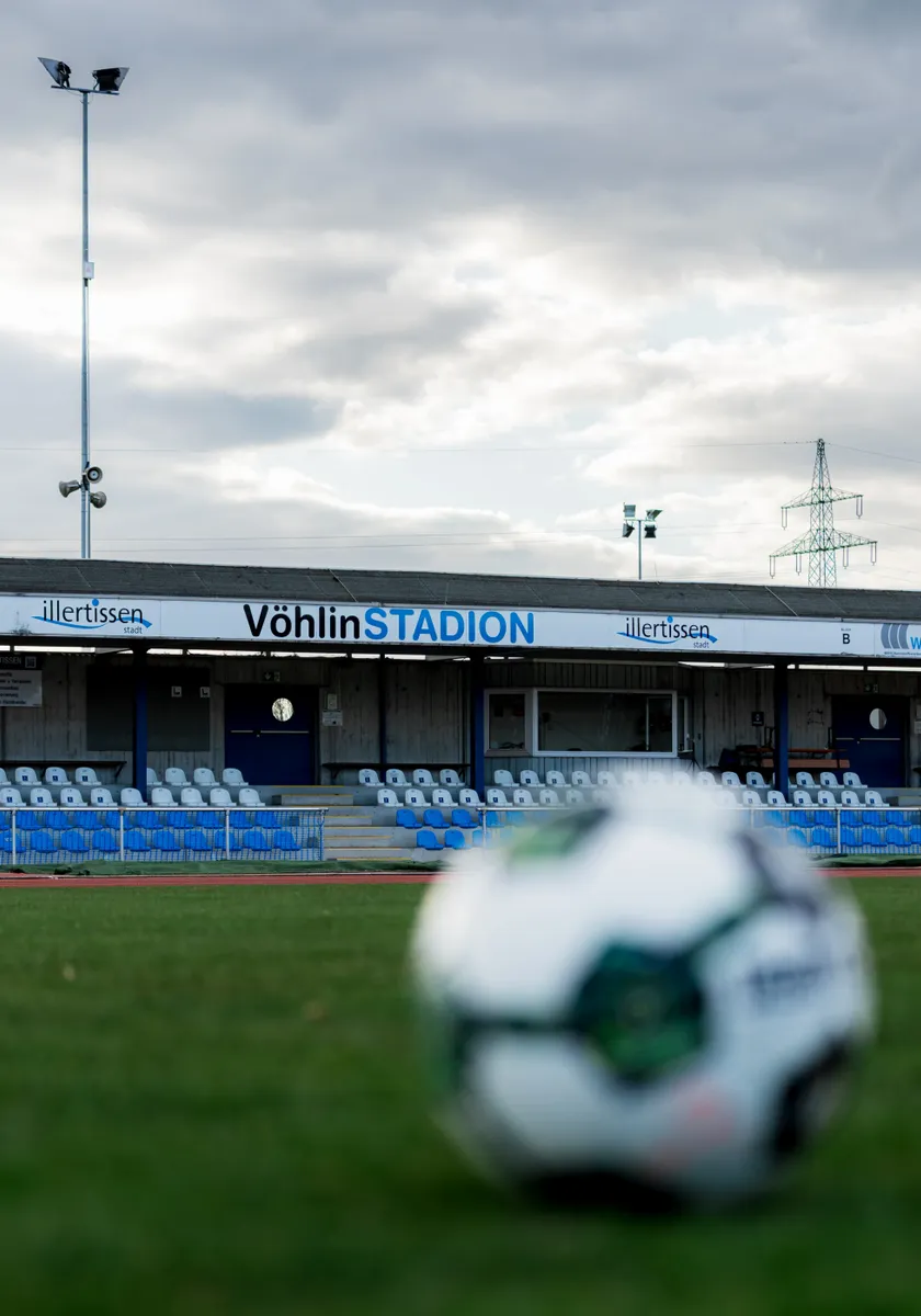 Ein Kracher im Vöhlinstadion